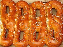 Authentic Philadelphia Fresh Soft Pretzel 15-Pack Gift Box from www.retrophilly.com